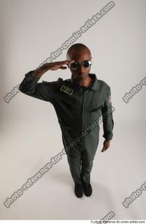 ERIC STANDING POSE SALUT